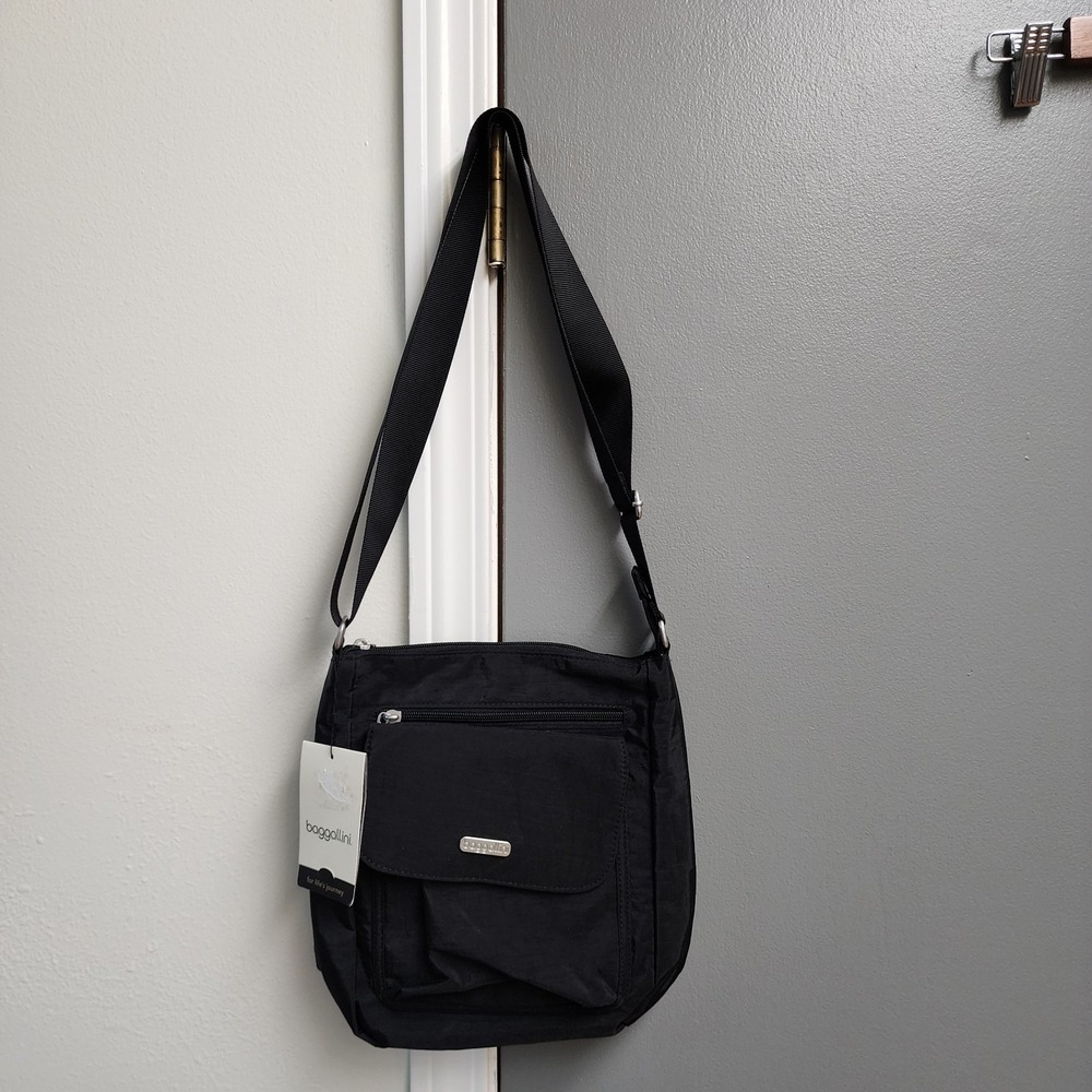 NWT Baggallini Pocket Town Bag Black Crossbody Travel Nylon Water Resistant